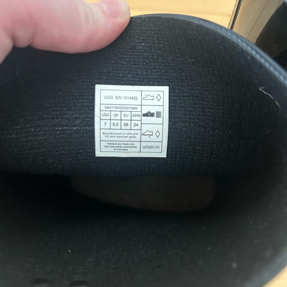 Ugg Sienna Rain boots (size: 7) - Picture 2 of 3